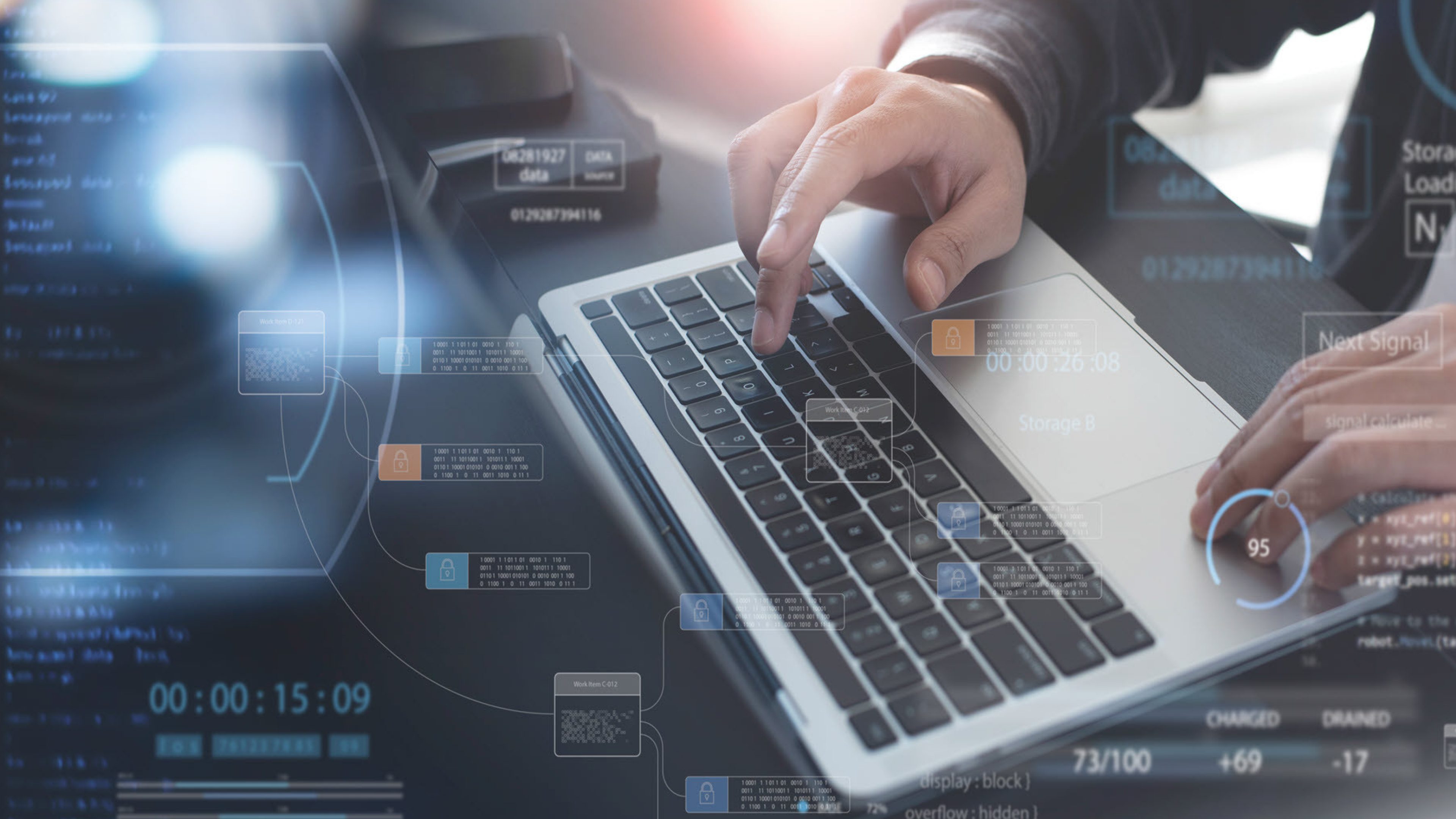 Ein Laptop andem eine Person schreibt mit Grafiken über High Yield Bonds im Upper-Tier-Segment.