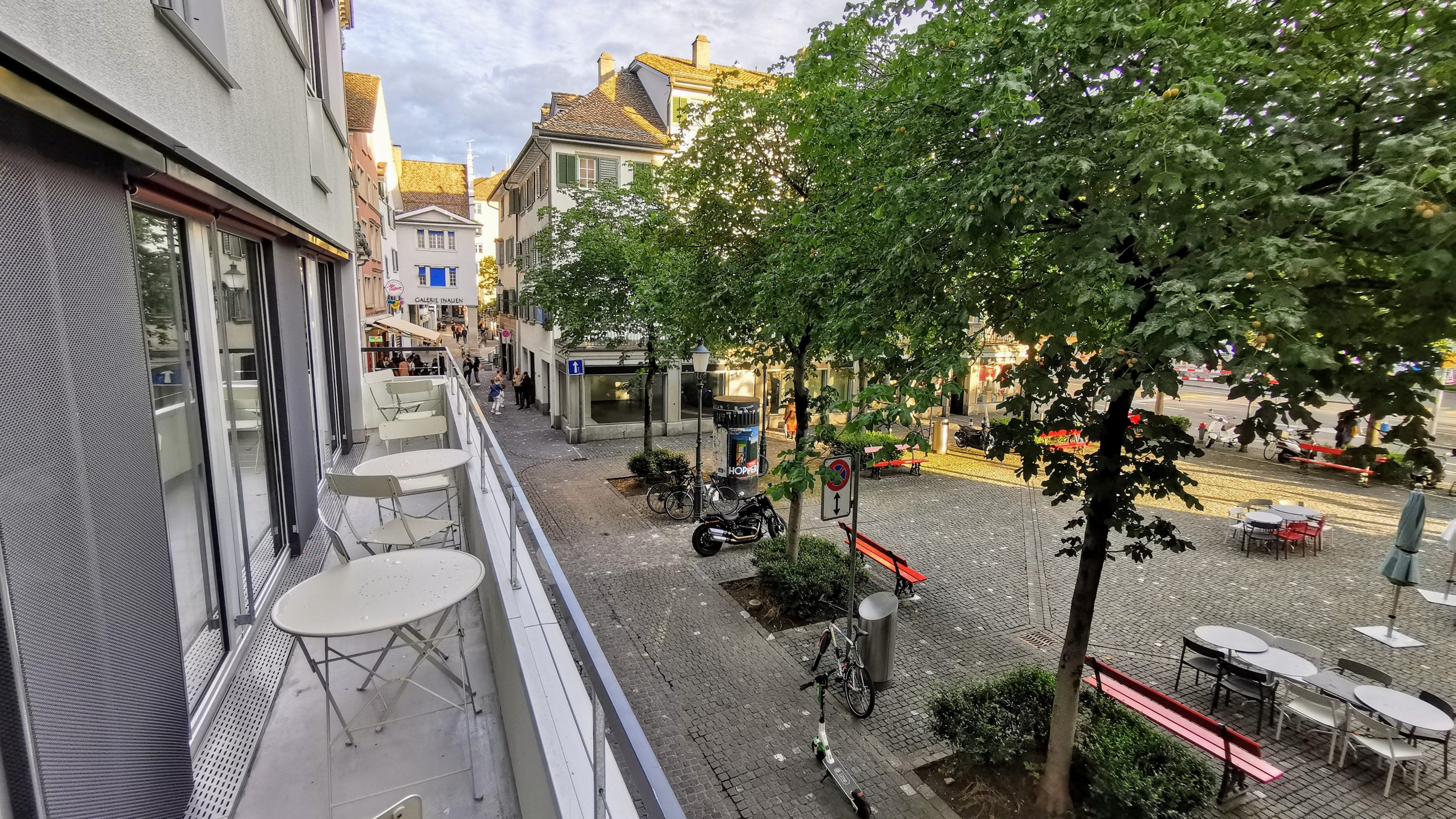 Green_Marmot_Blick_vom_Balkon