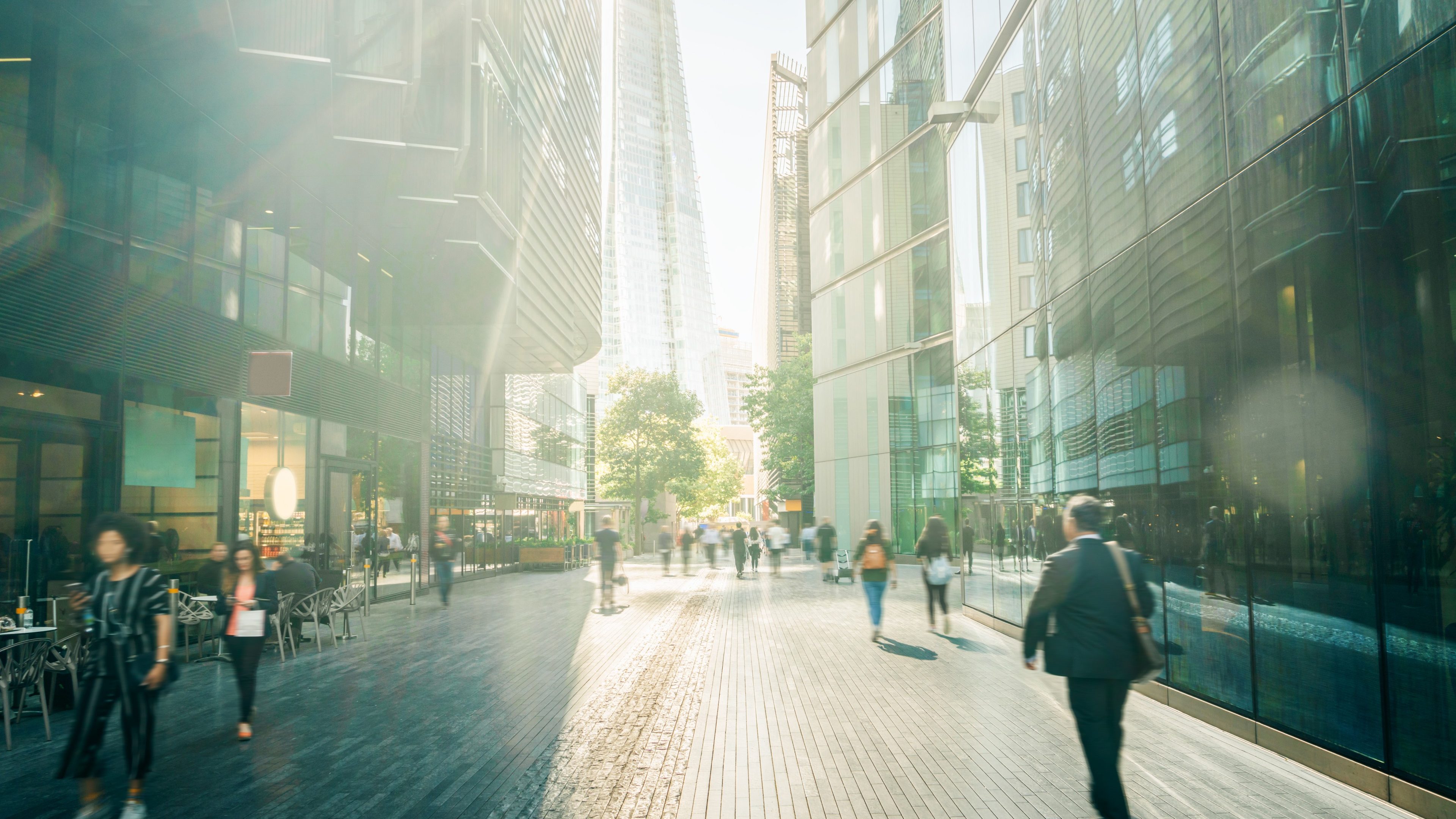 business people, modern buildings, London, UK