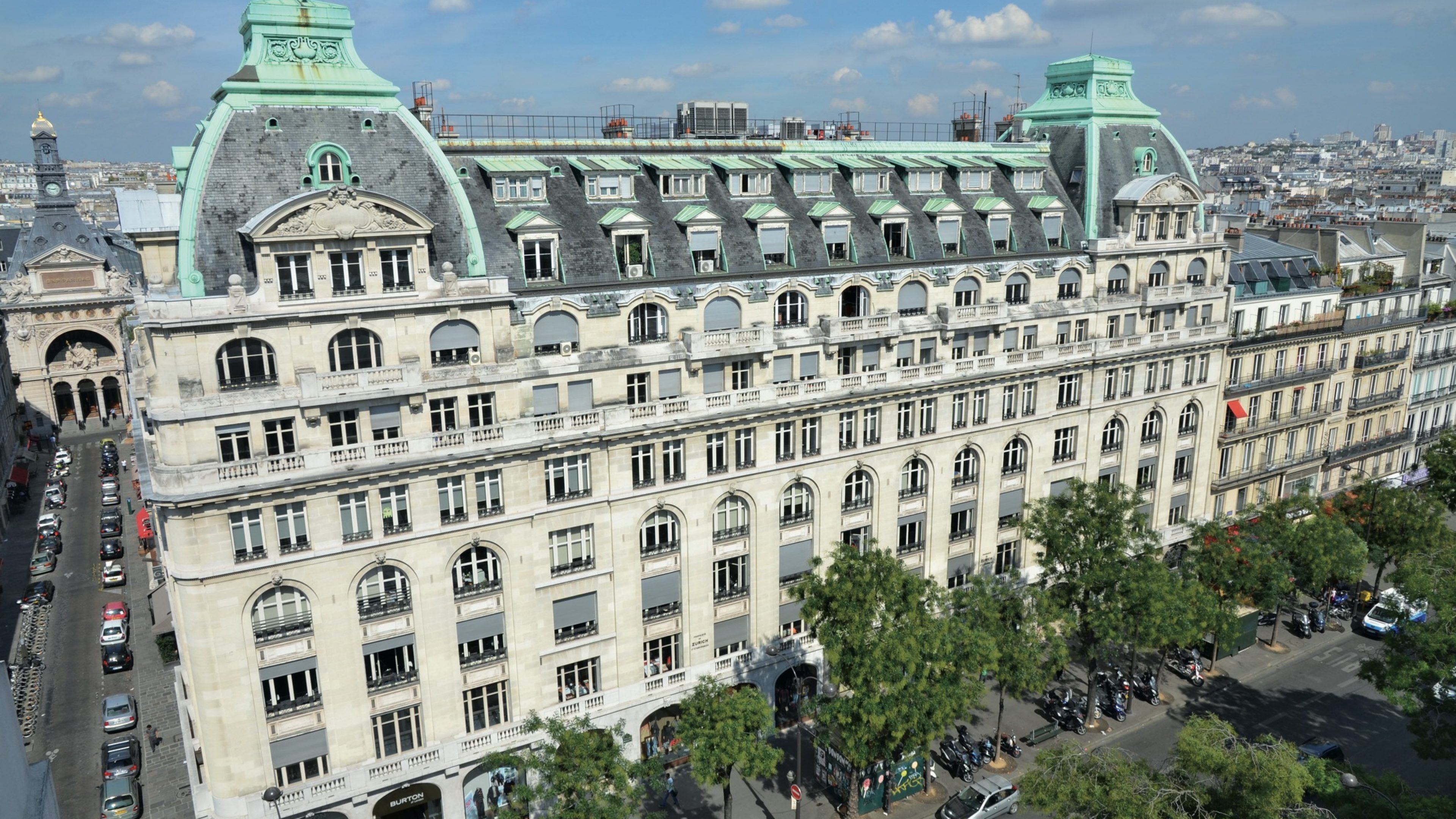 Representative office building in Haussmann architecture 