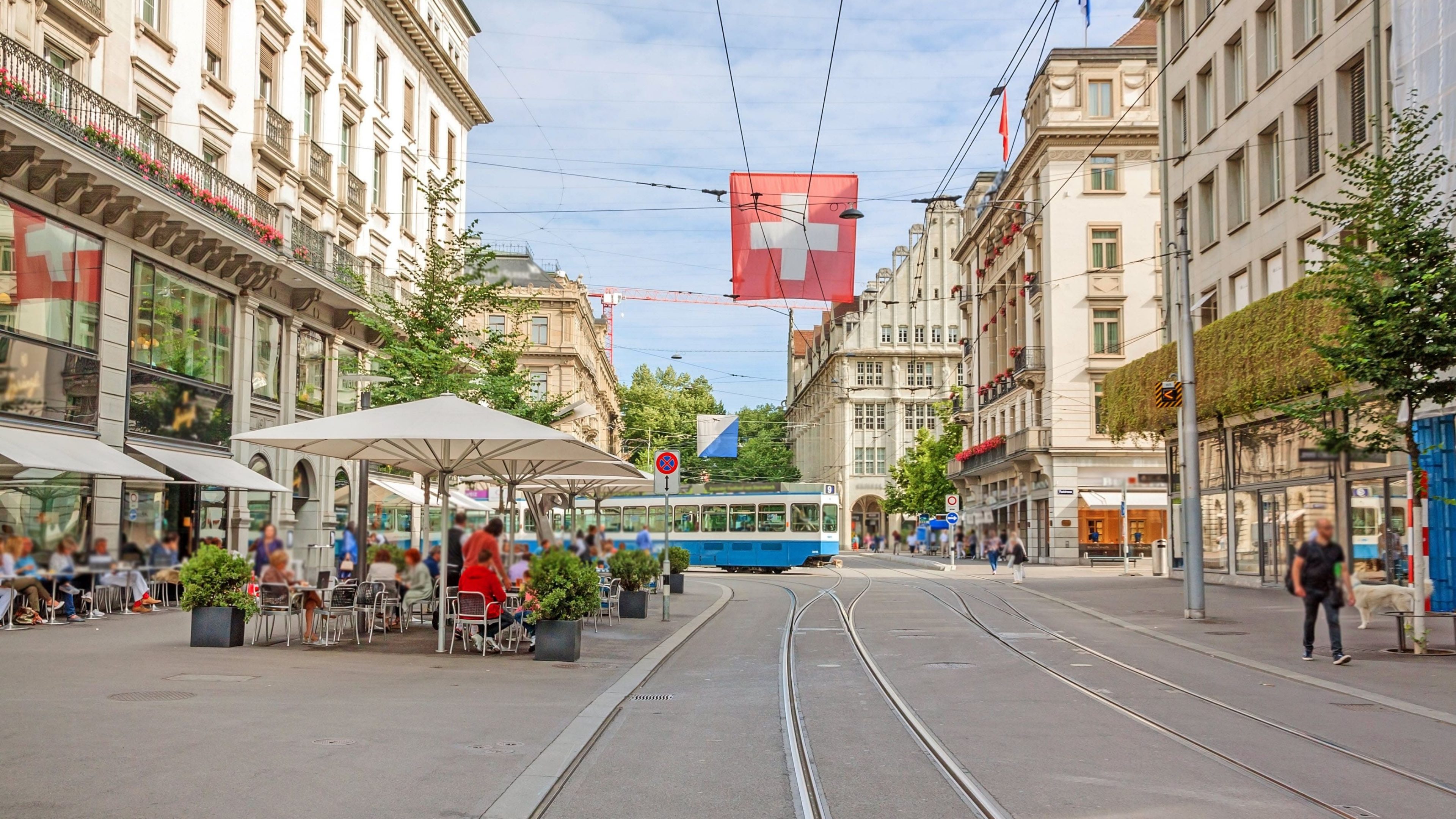 Zurich's Bahnhofstrasse keeps reinventing itself – Swiss Life Asset Managers